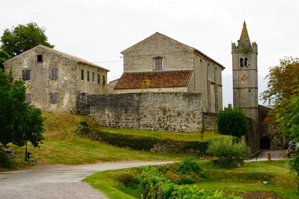 Hum, najmniejsze miasto świata, Istria